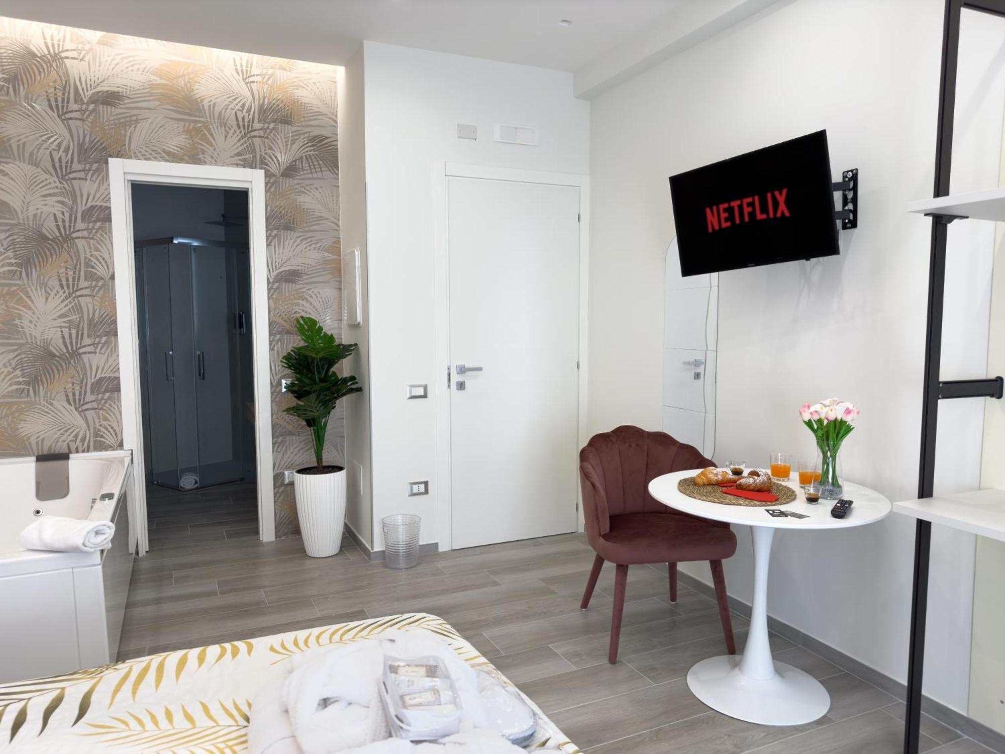 Al Civico3 Home & Suites Salerno Buitenkant foto