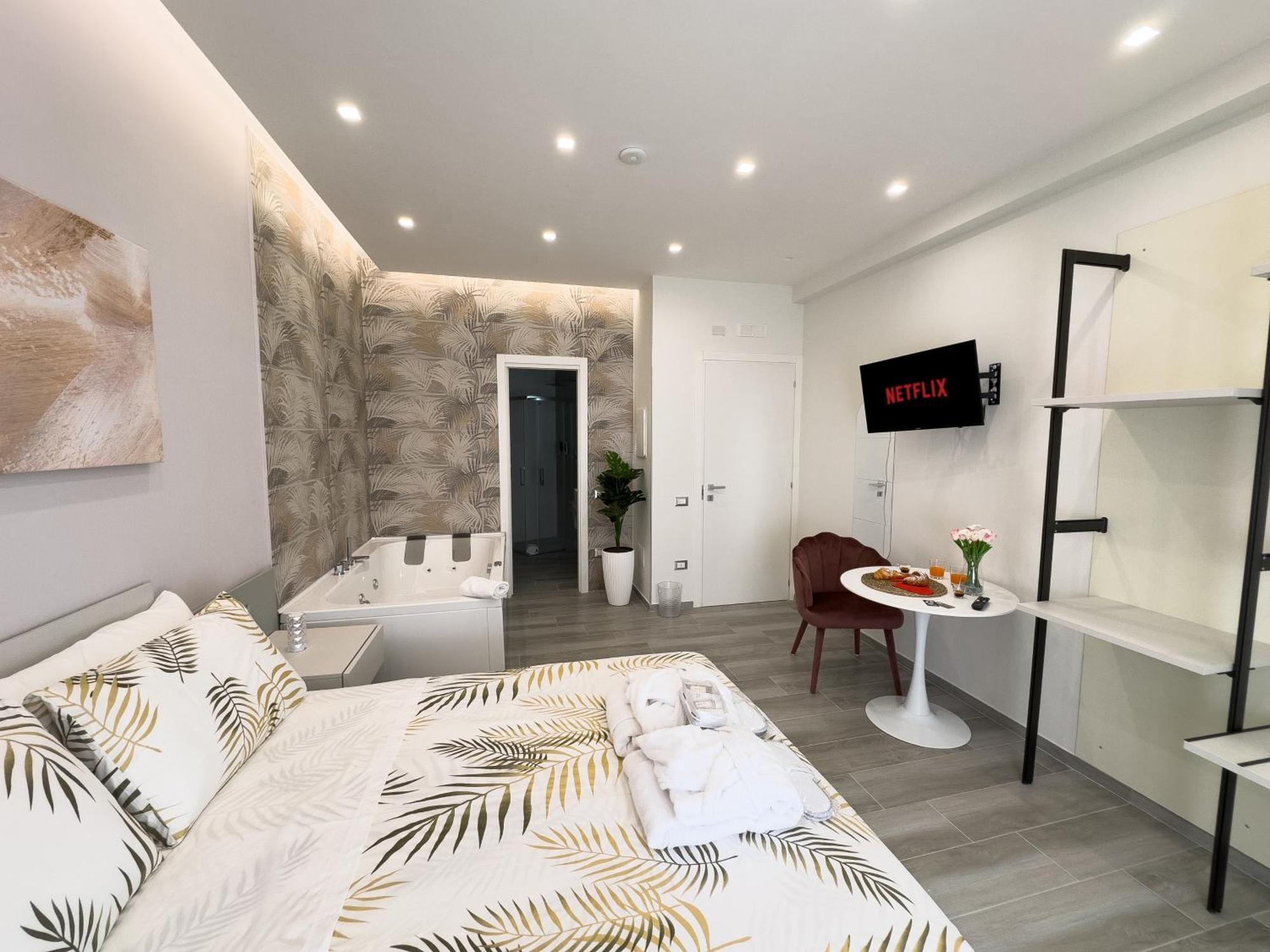 Al Civico3 Home & Suites Salerno Buitenkant foto