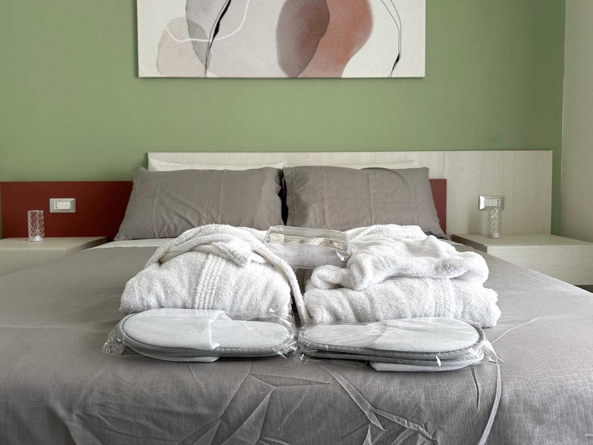 Al Civico3 Home & Suites Salerno Buitenkant foto